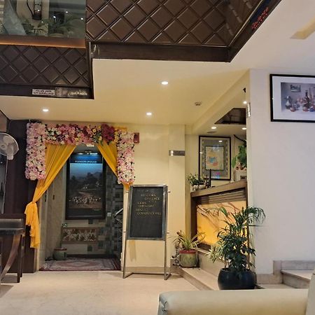 Hotel Opulence Pathānkot Dış mekan fotoğraf