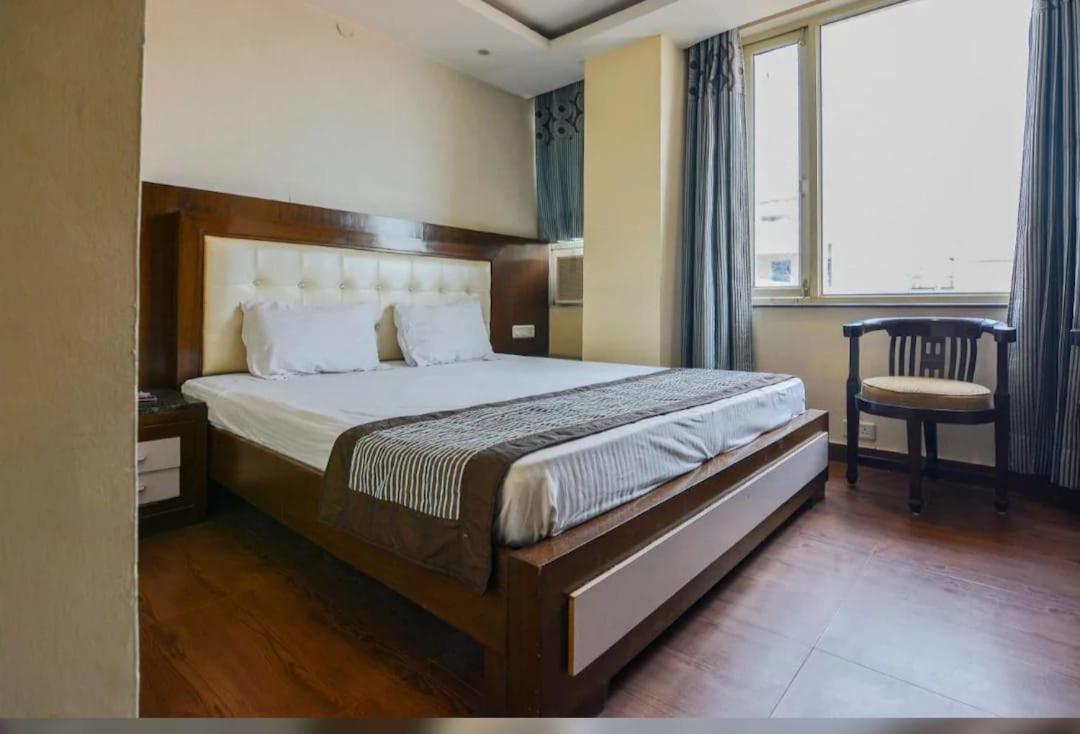 Hotel Opulence Pathānkot Oda fotoğraf
