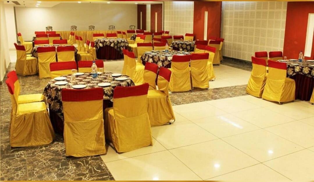 Hotel Opulence Pathānkot Dış mekan fotoğraf